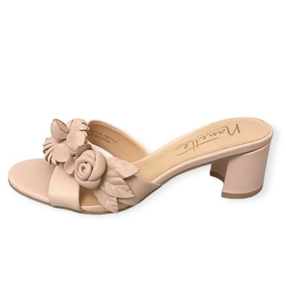 Nanette Lepore Dainty Floral Pink Shoes Sandals Block Heels Rosettes Size 7 - Picture 1 of 12